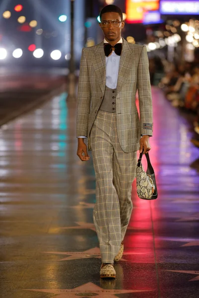 Look 53